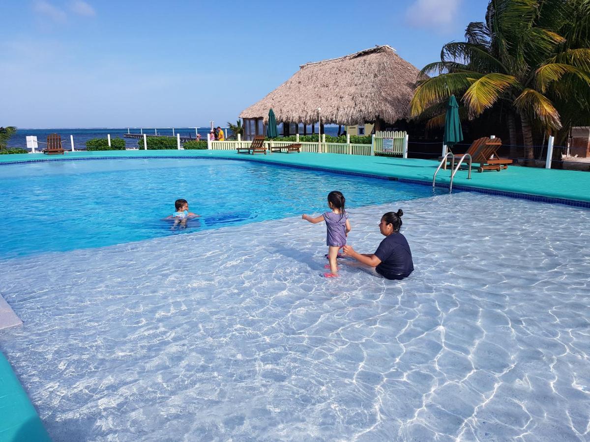 Royal Caribbean Resort San Pedro  Exterior photo