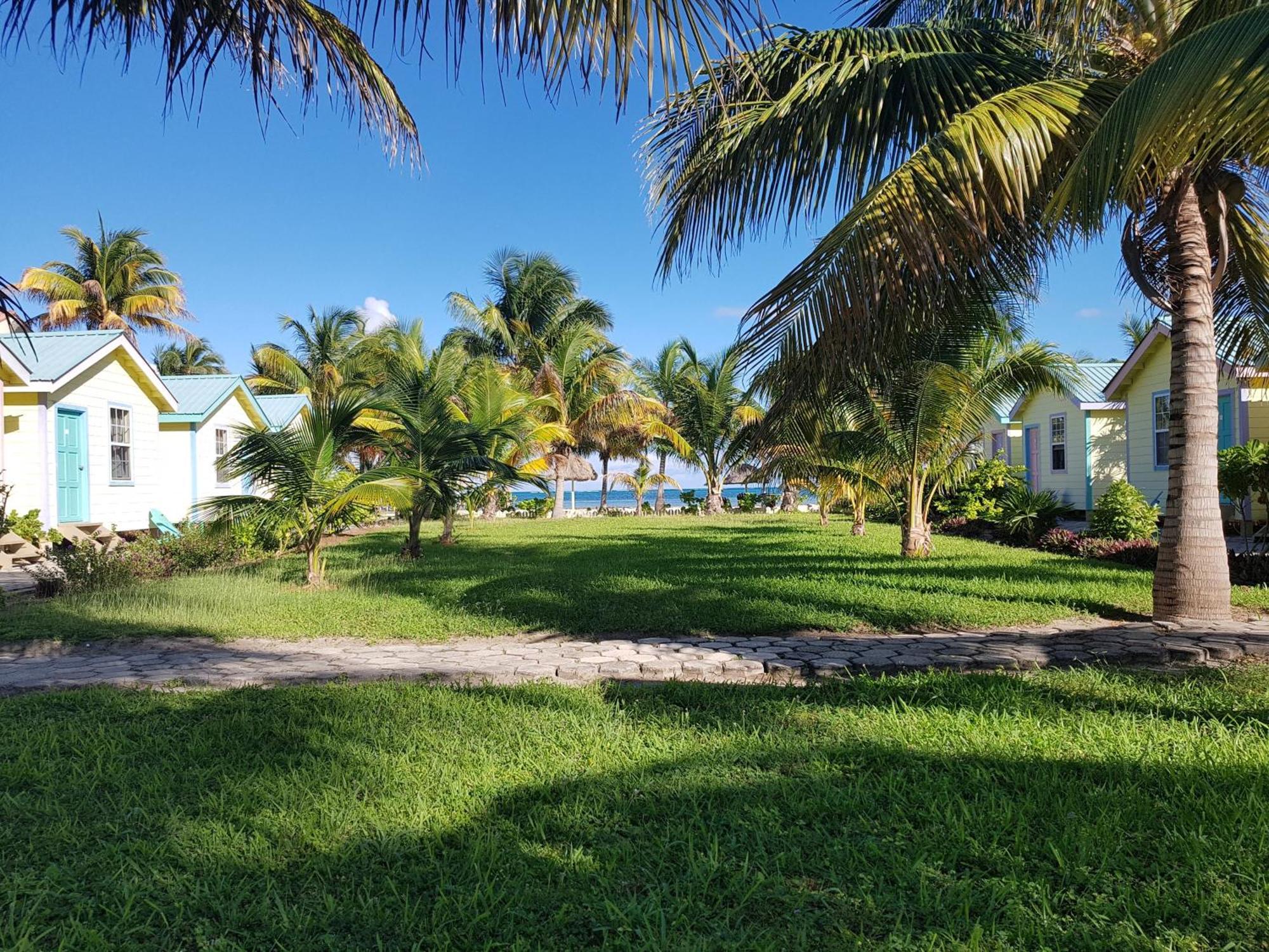 Royal Caribbean Resort San Pedro  Exterior photo